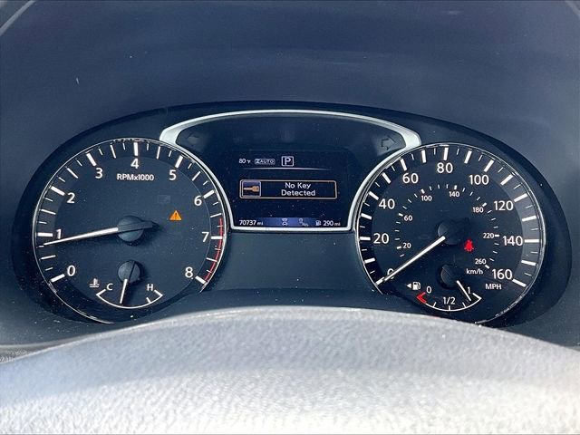 Used 2020 Pearl White Nissan SL image 3