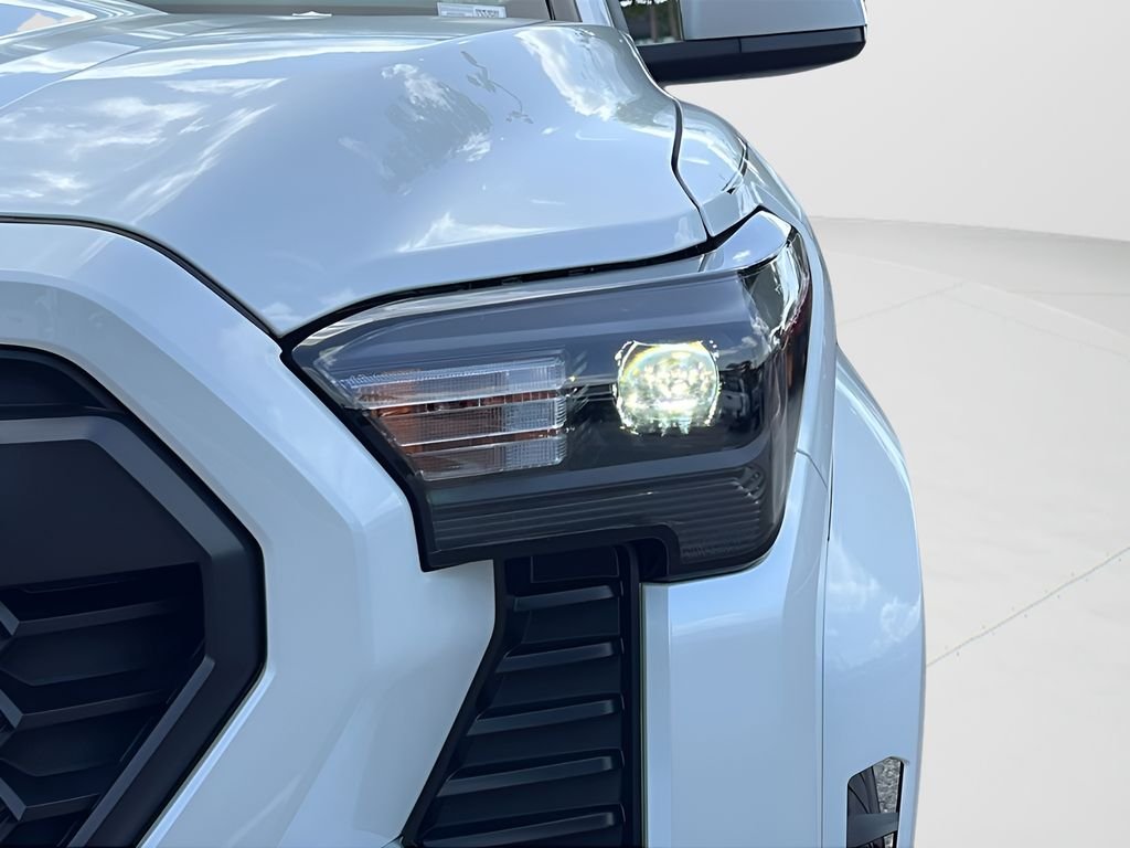 New 2026 Wind Chill Pearl <sup>1</sup> Toyota  TRD Sport image 24