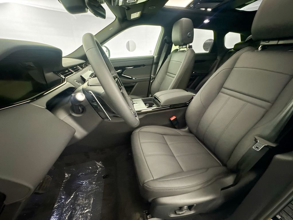 New 2026 Santorini Black Land Rover Core S image 21
