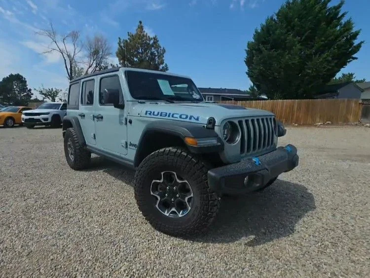 Used 2023  Jeep Rubicon 4xe image 3