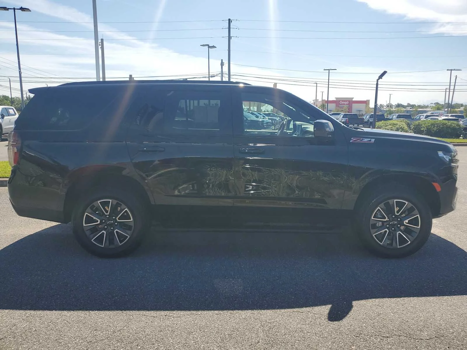 Used 2023 Black Chevrolet Z71 image 7