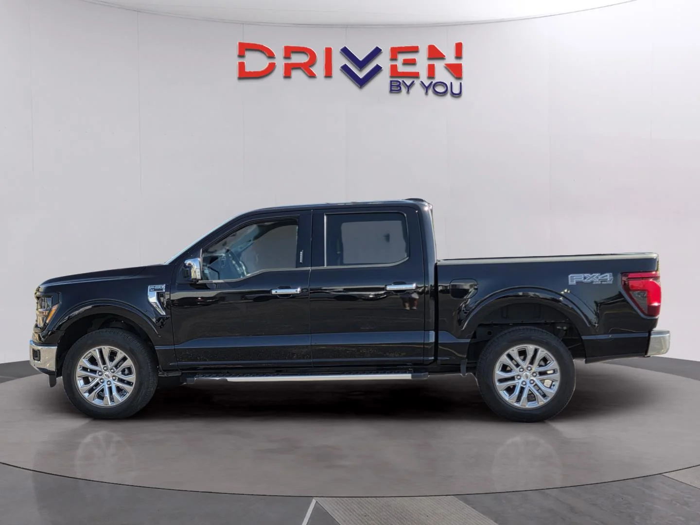Used 2024 Agate Black Ford XLT image 2