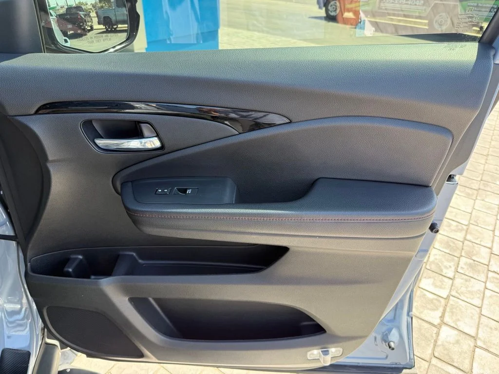 Used 2023 Gray Honda Black Edition image 19