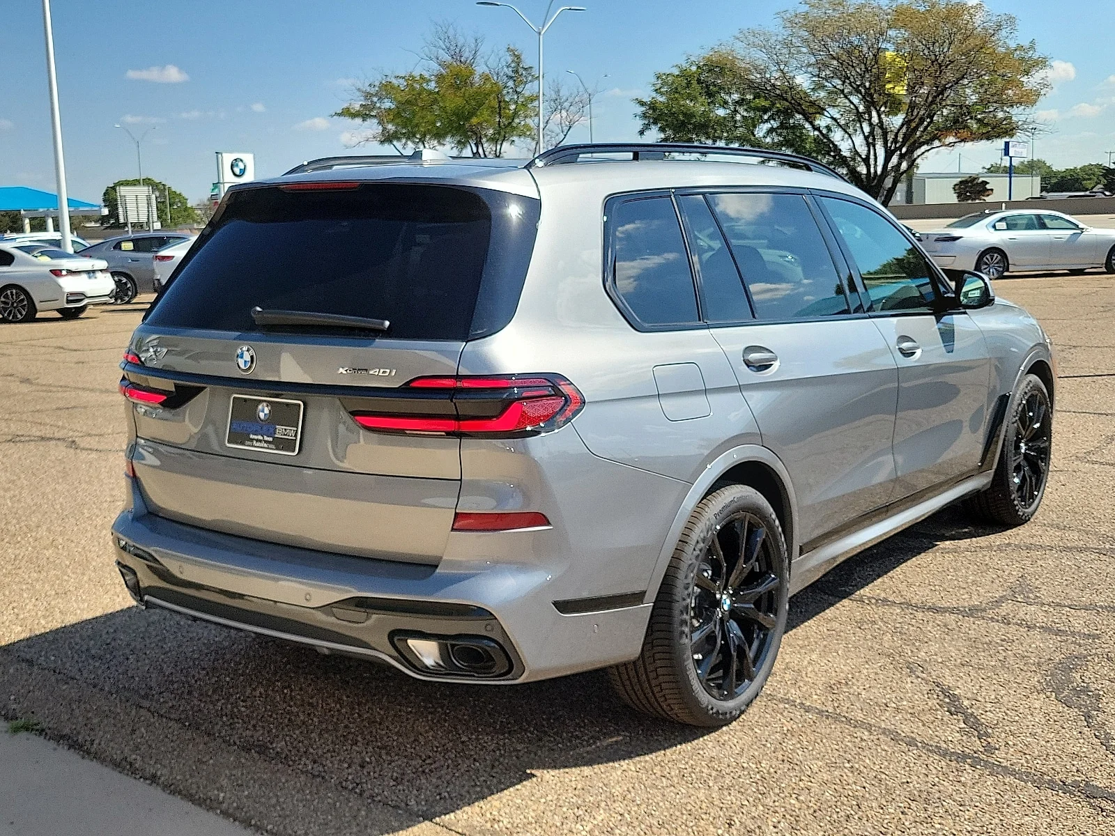 New 2026 Skyscraper Grey BMW xDrive40i All-Wheel Drive Sports Activity Vehicle image 4