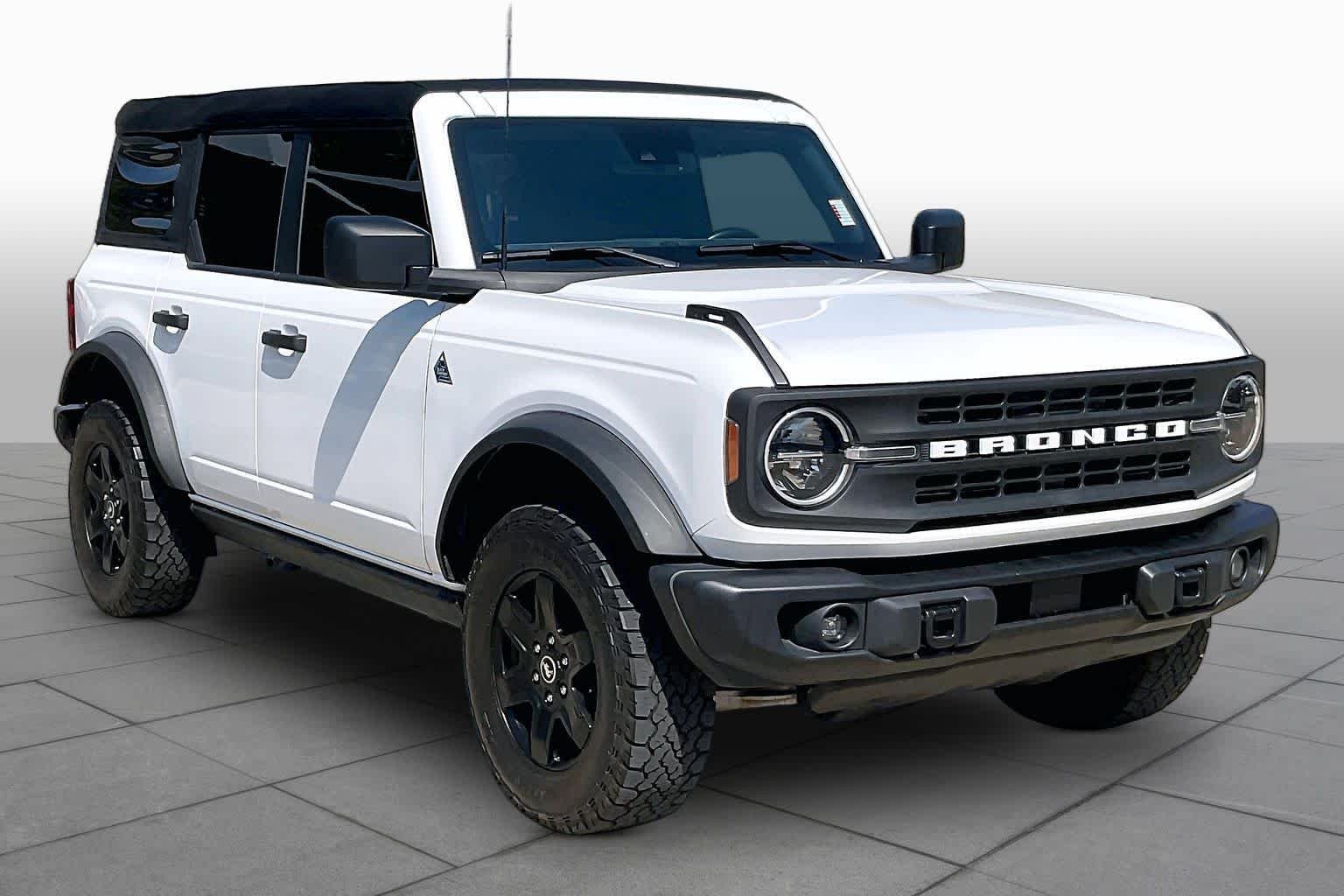 Used 2023 Oxford White Ford Black Diamond image 3