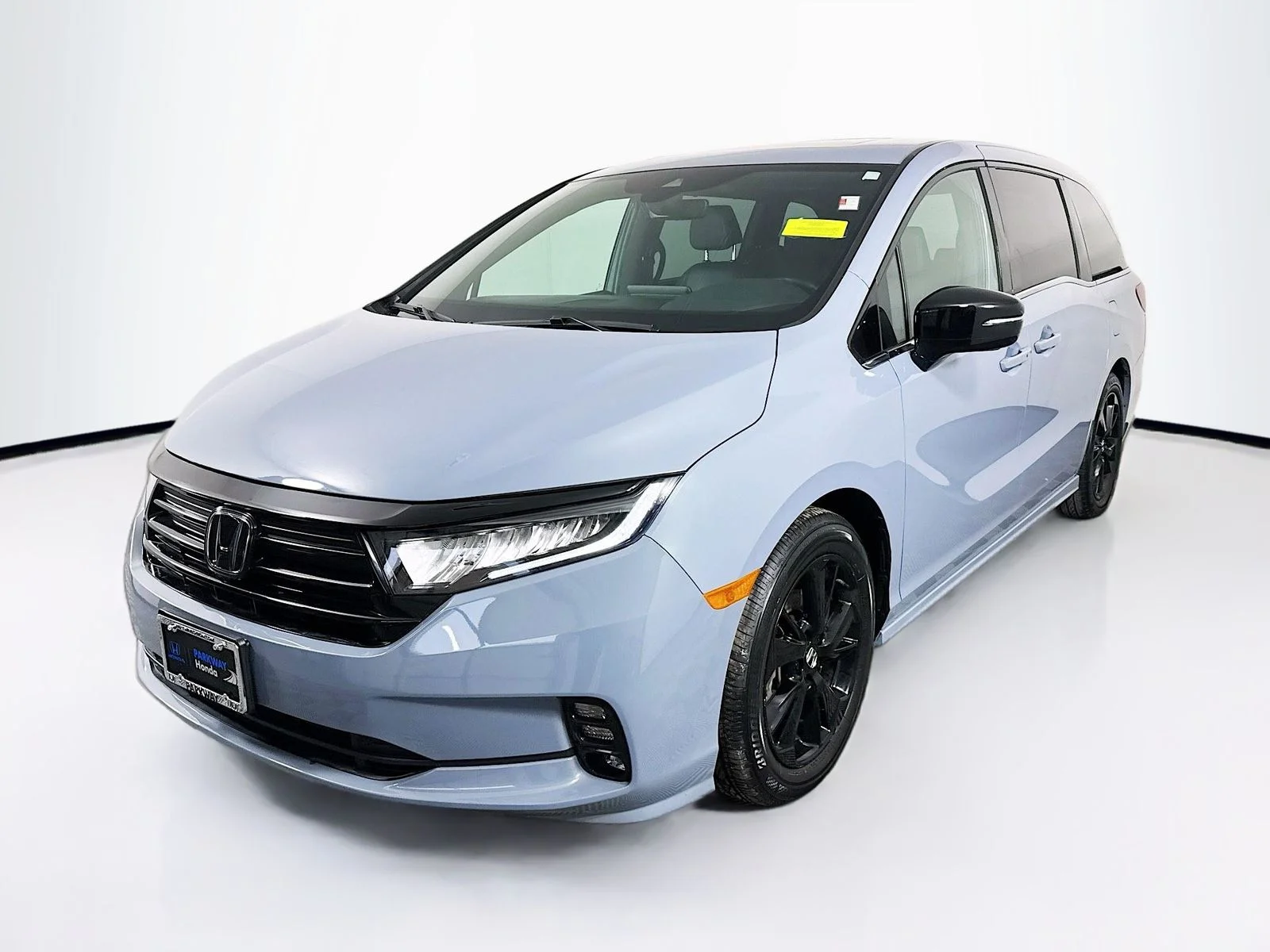 Used 2023 Gray Honda Sport image 3