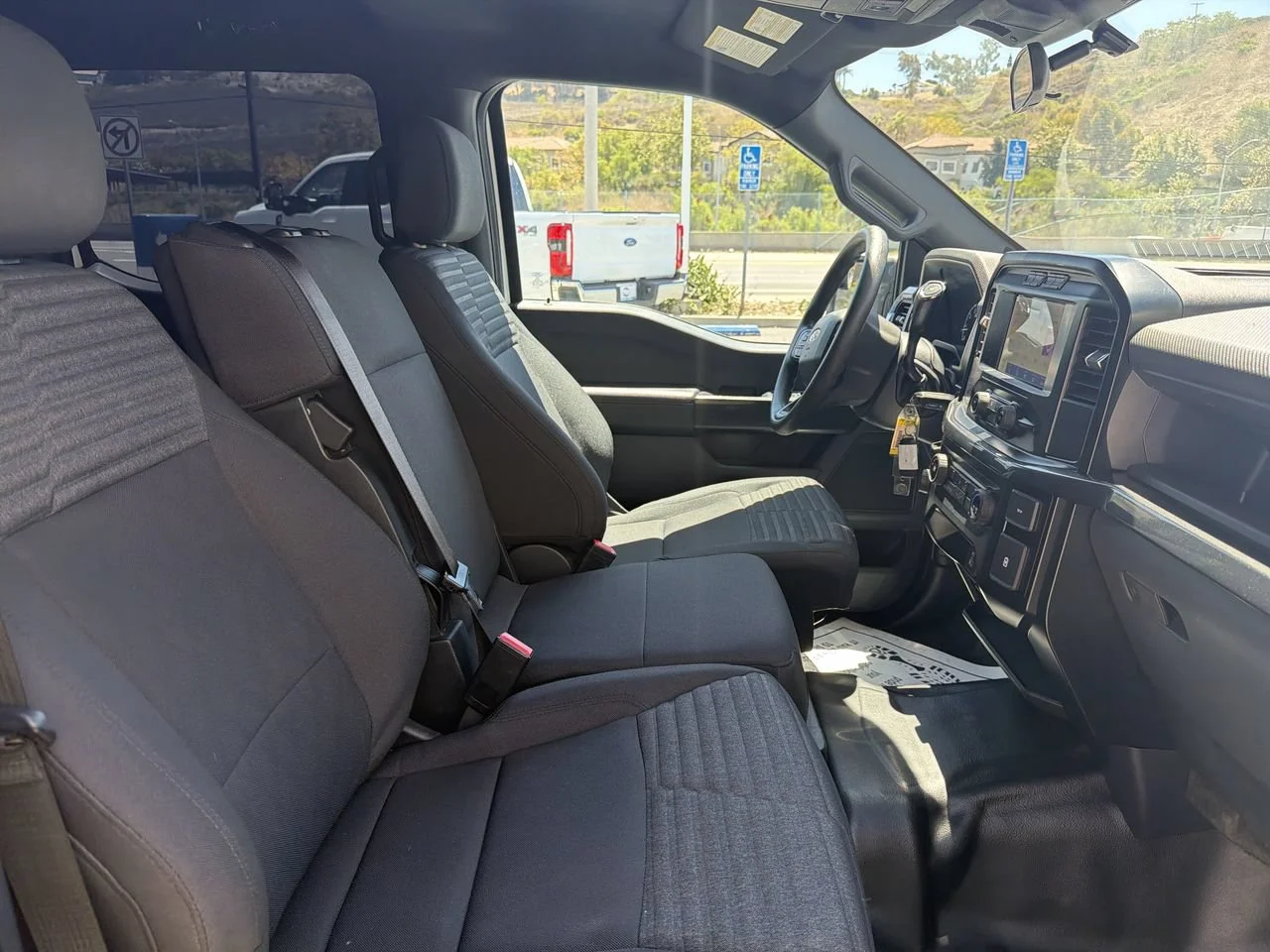 Used 2023 OXFORD WHITE Ford XL image 22
