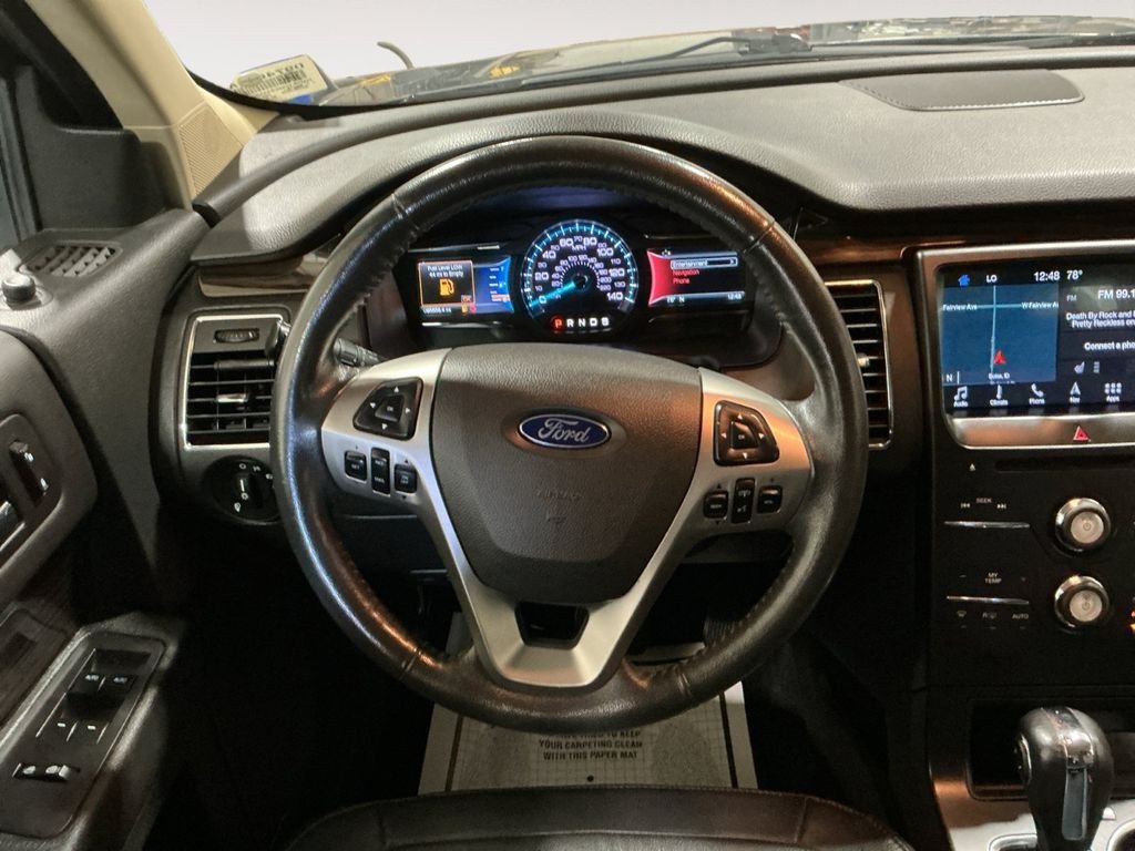 Used 2019 Gray Ford SEL image 11
