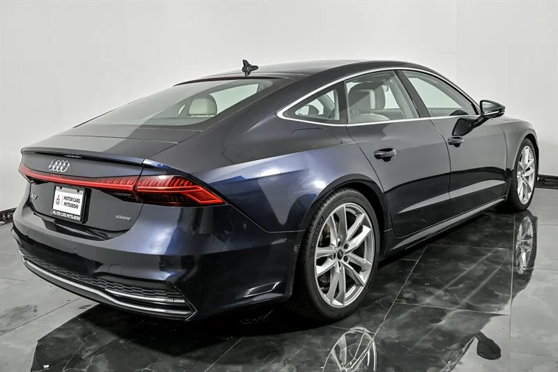 Used 2022 Firmament Blue Metallic Audi quattro Prestige 55 TFSI image 9