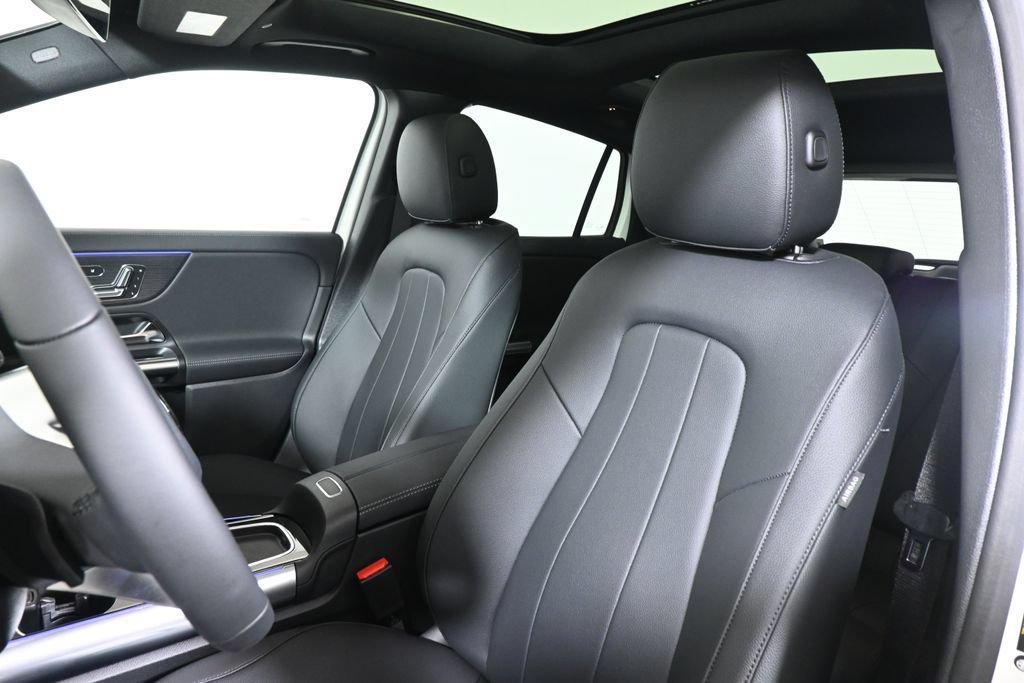 New 2026 Polar White Mercedes-Benz GLA 250 image 53