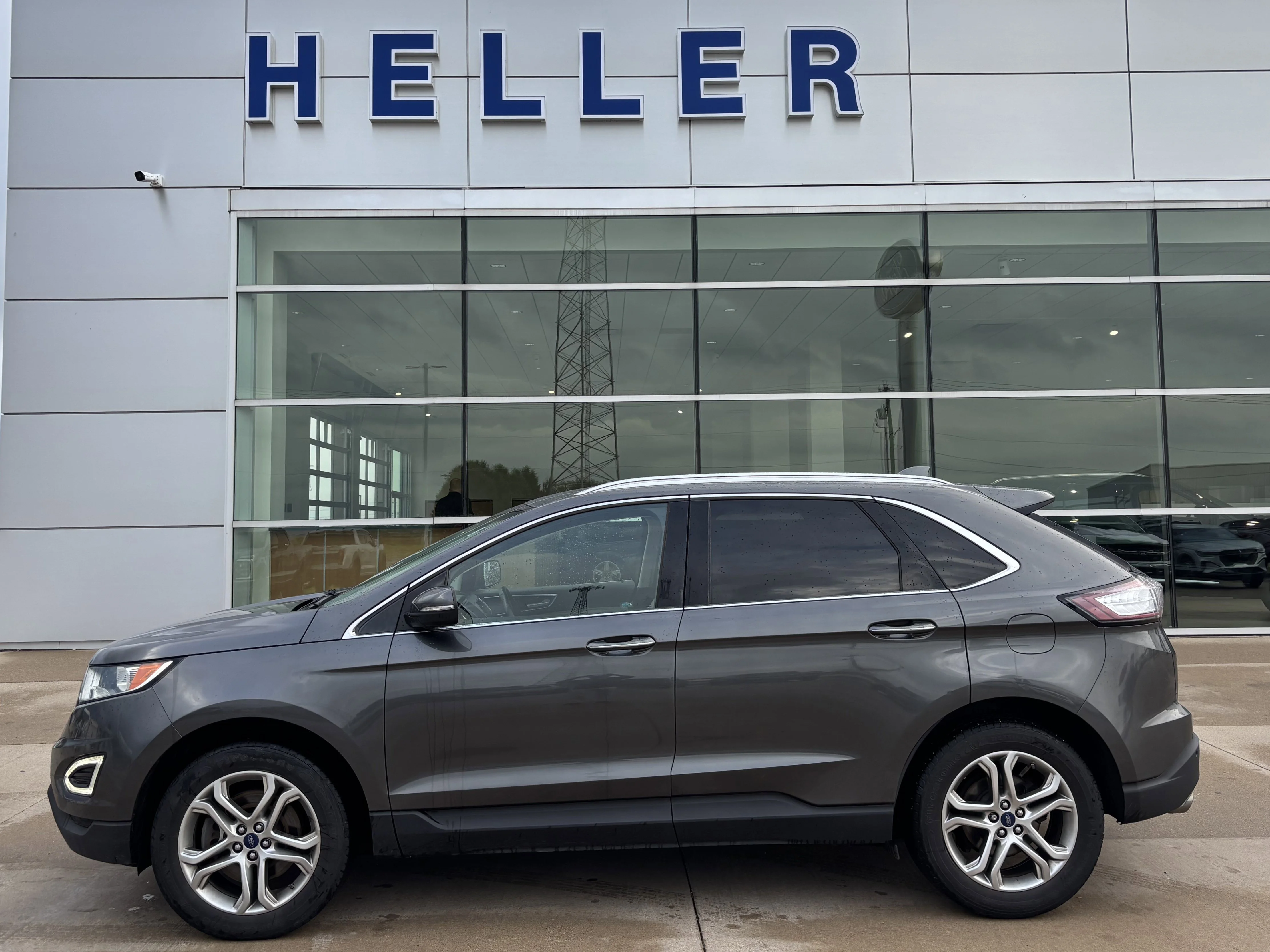 Used 2016 Magnetic Metallic Ford Titanium image 3