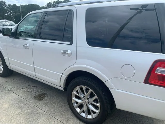 Used 2015 White Ford Limited image 8