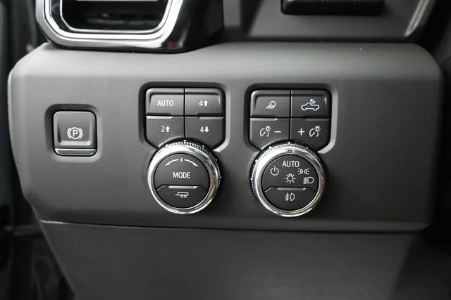 Used 2025 Sterling Metallic GMC Denali Ultimate image 13