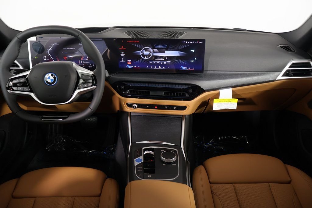 New 2026 Black Sapphire Metallic BMW eDrive40 image 4