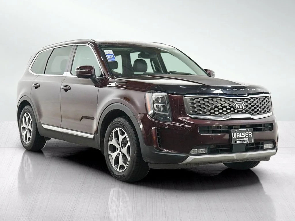 Used 2020 Maroon Kia EX image 7