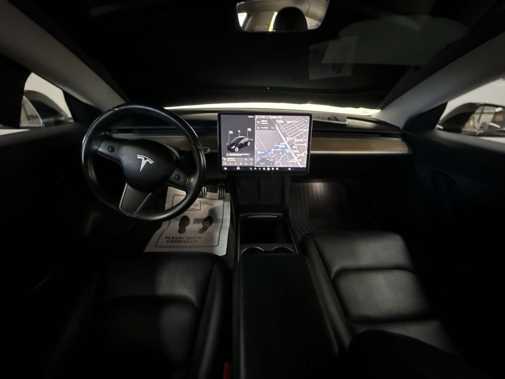 Used 2018  Tesla Long Range image 21
