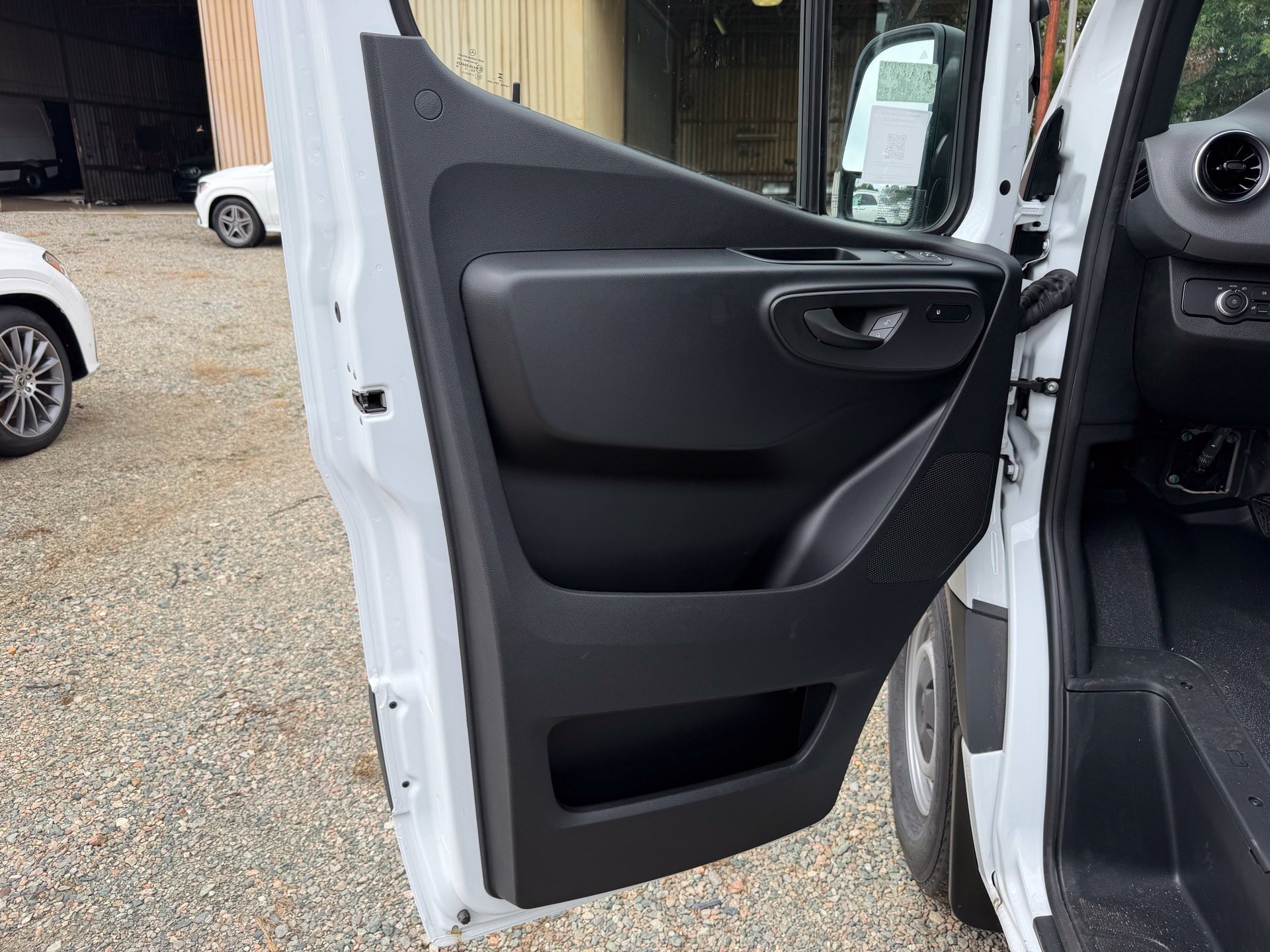 New 2026 Arctic White Mercedes-Benz Cargo 144 WB image 37