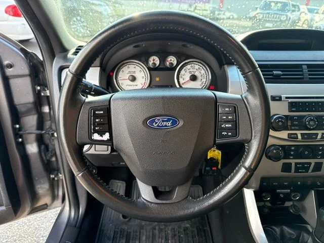 Used 2010 Gray Ford SES image 21