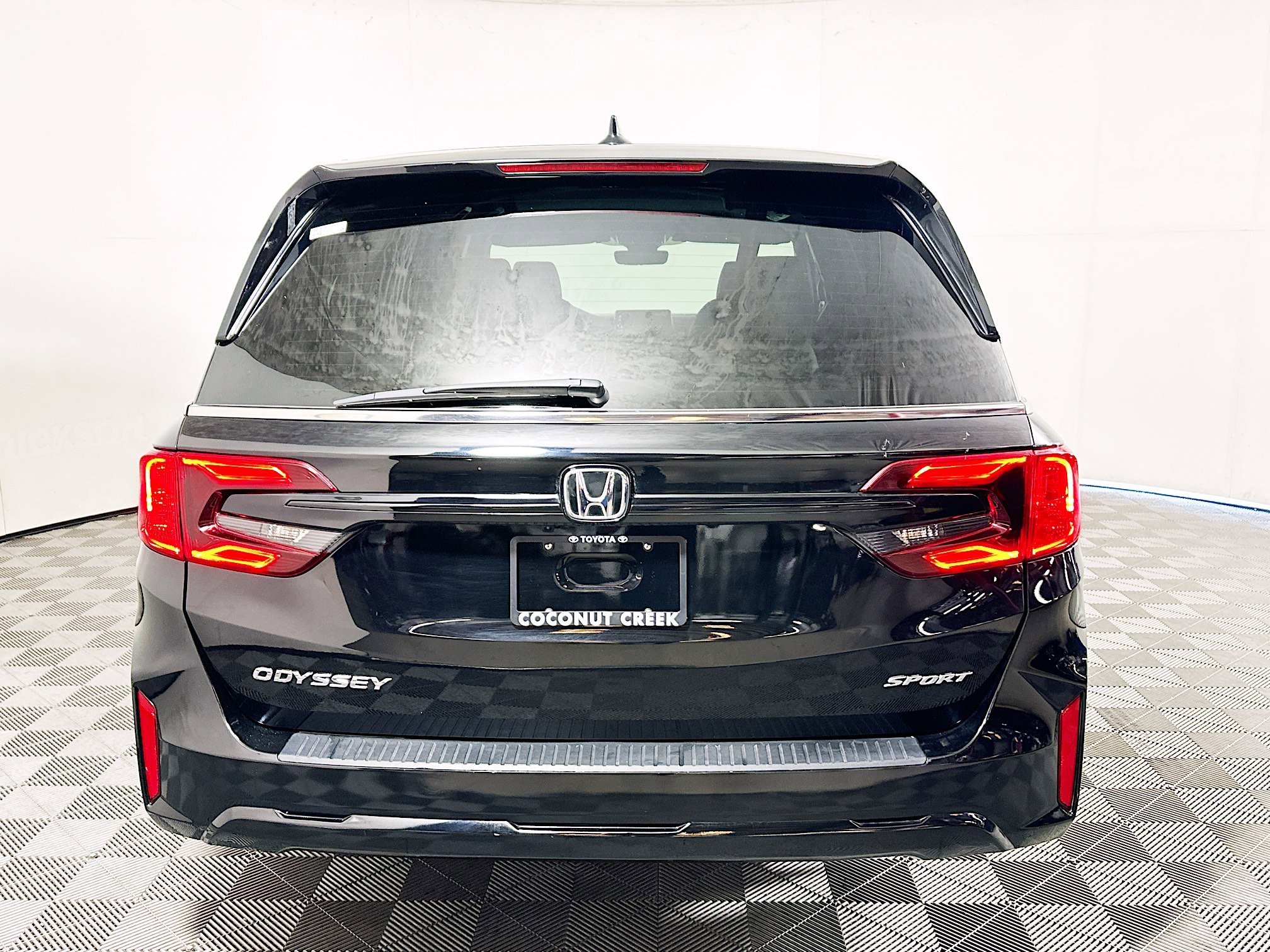 Used 2025 Black Honda Sport-L image 4