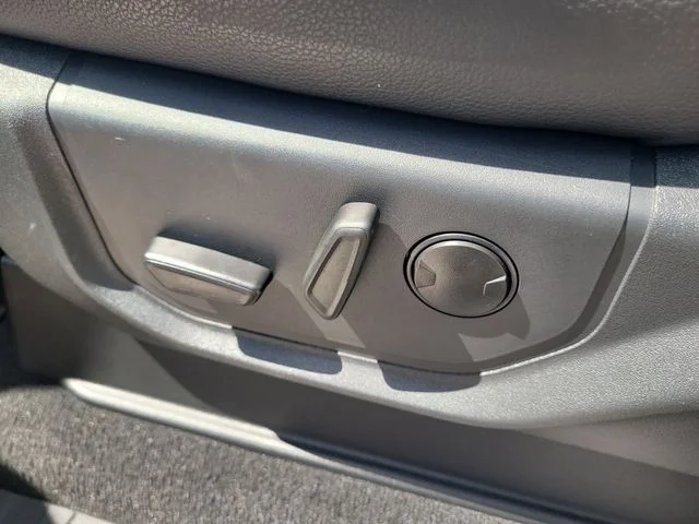 Used 2022 Red Ford Lariat image 21