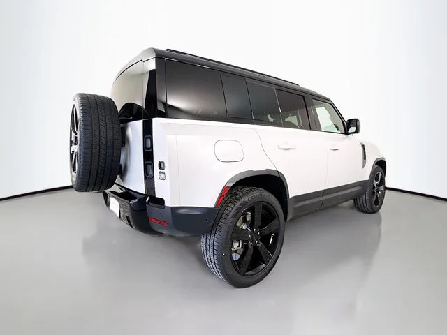 Used 2026 Gray Land Rover S image 5