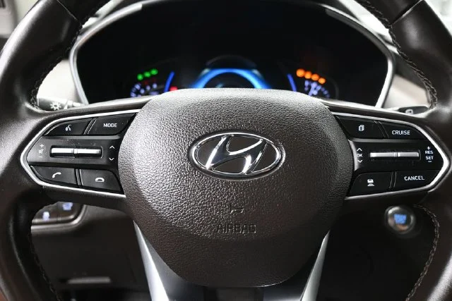 Used 2020 Black Hyundai SEL image 17