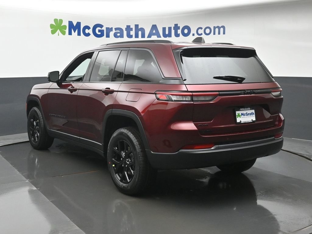 New 2026 Velvet Red Pearl-Coat Exterior Paint Jeep Altitude image 26