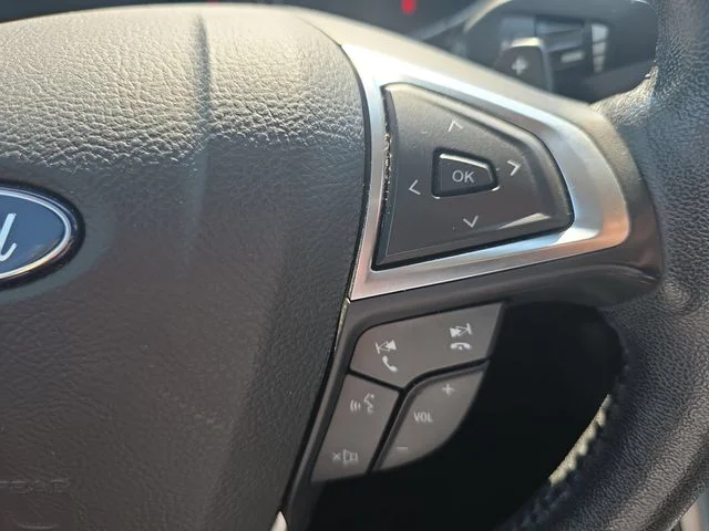 Used 2018 Silver Ford SE image 18