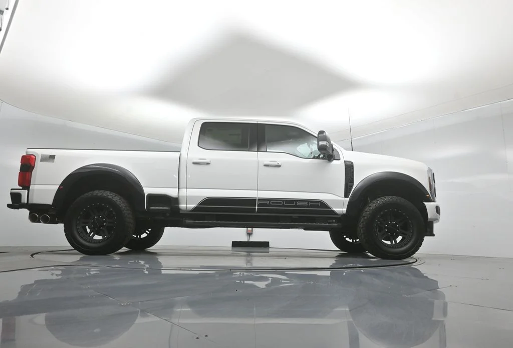 New 2026 Star White Metallic Tri-Coat Ford Lariat image 46