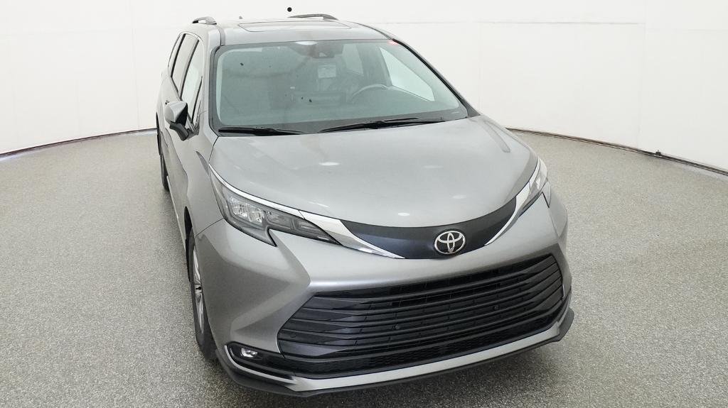 New 2026 Heavy Metal Toyota XLE image 8