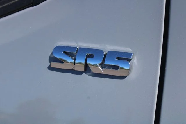 Used 2019 Silver Toyota SR5 image 19