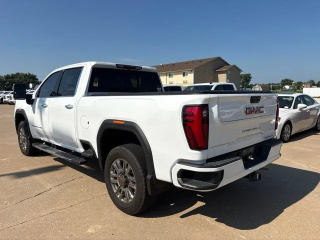Used 2024 Summit White GMC Denali image 5