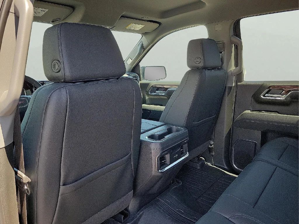 New 2026 Sterling Metallic GMC Elevation image 12