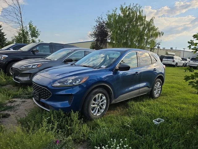 2022 Ford Escape Hybrid SE
