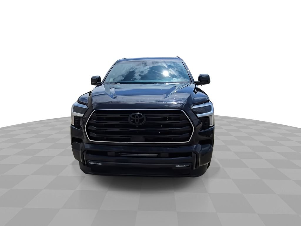 Used 2025  Toyota Limited image 3