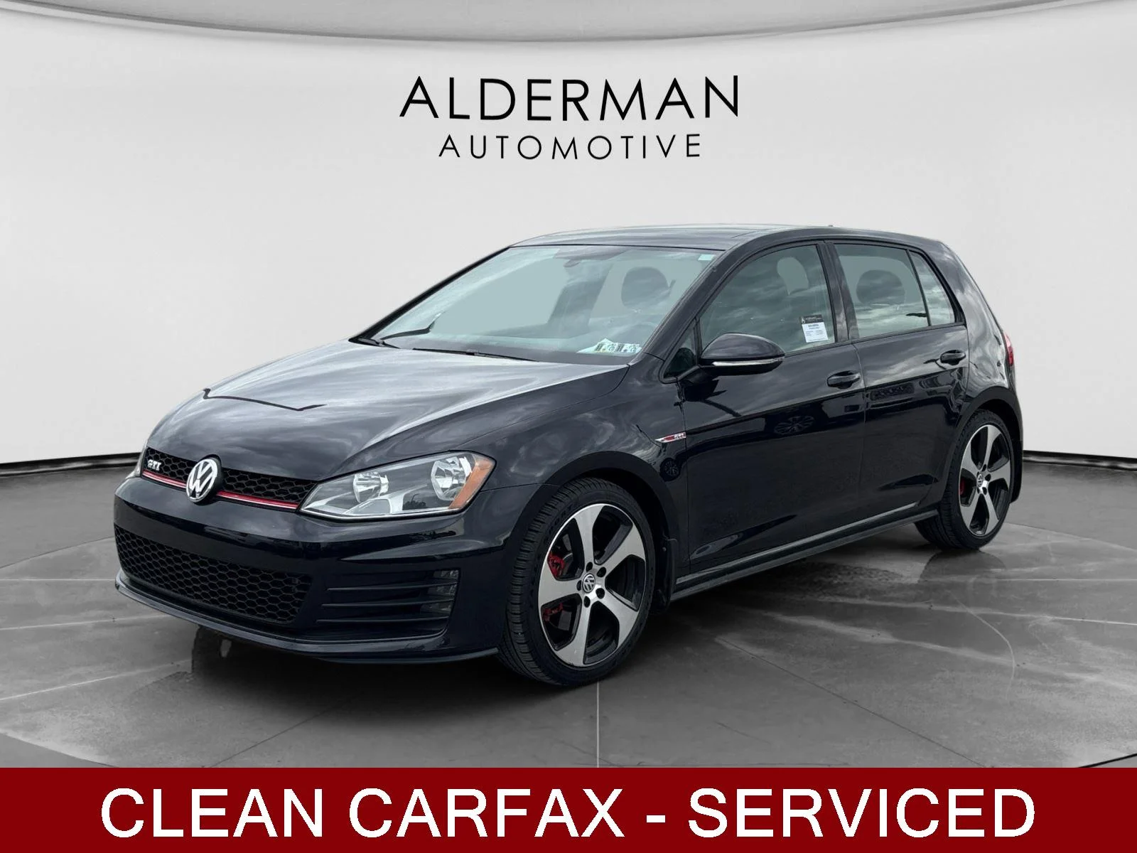 2016 Volkswagen Golf GTI 2.0T SE 4-door PZEV's photo