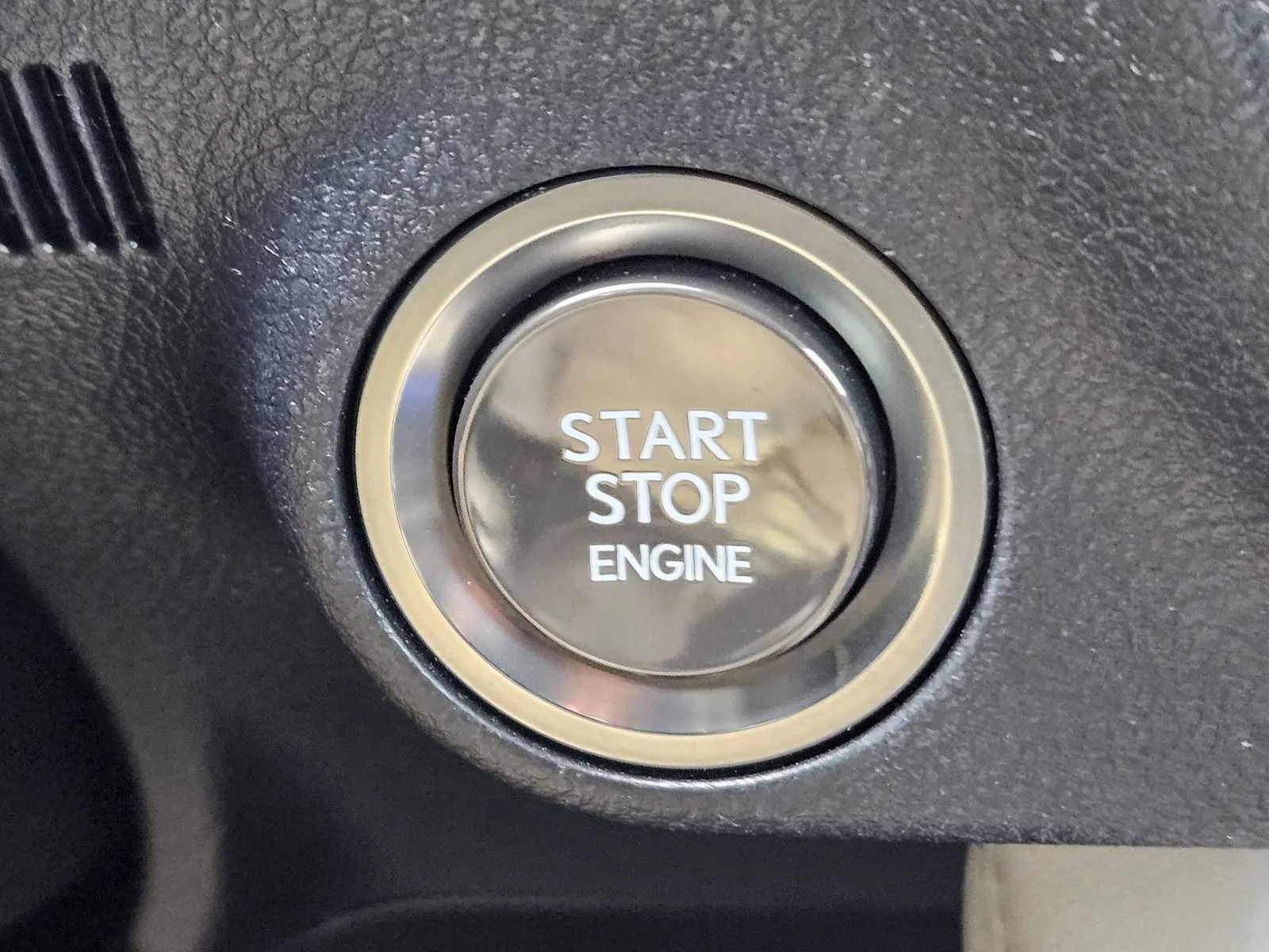 Certified Used 2022 NORI GREEN PEARL Lexus  image 16