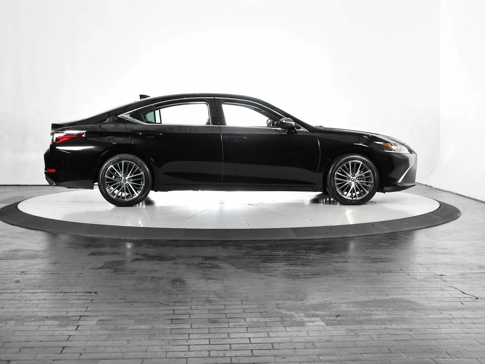 Certified Used 2024 BLACK Lexus  image 8