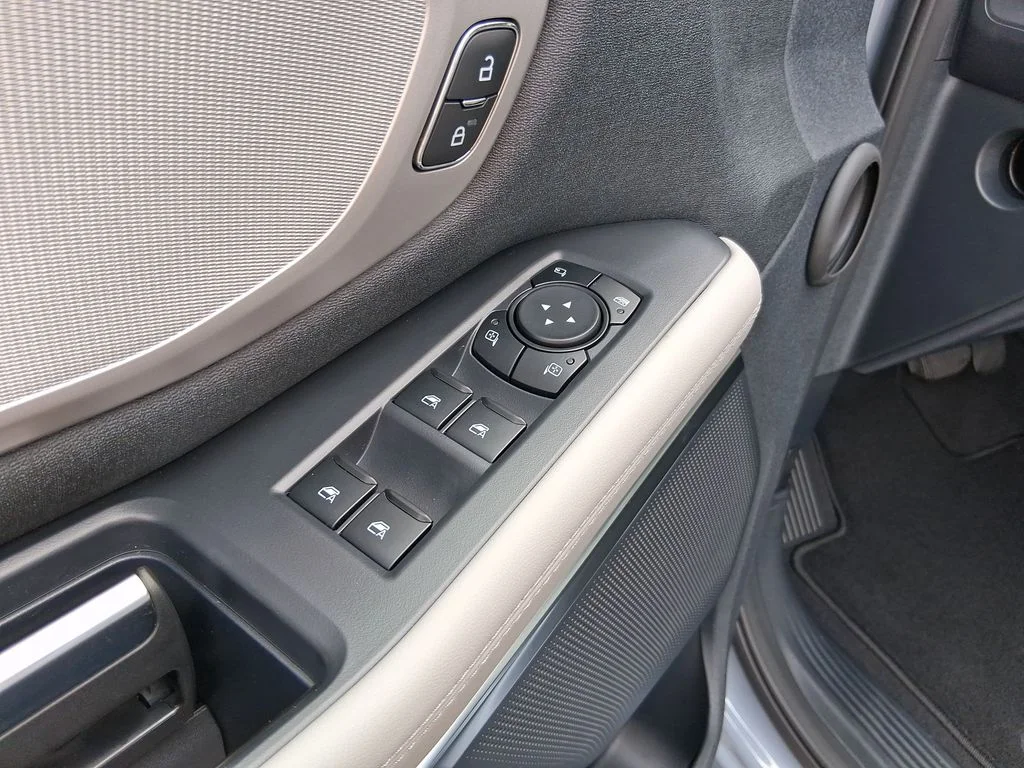 New 2027 Glacier Gray Metallic Tri-Coat Ford MAX Active image 11