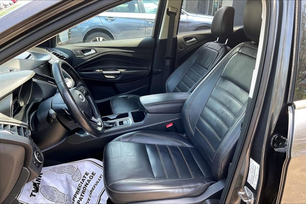 Used 2018 Gray Ford Titanium image 28