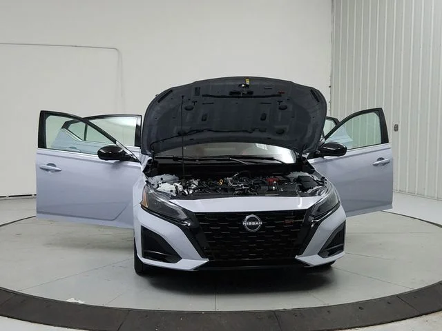 New 2026 Gray Nissan 2.5 SR image 10