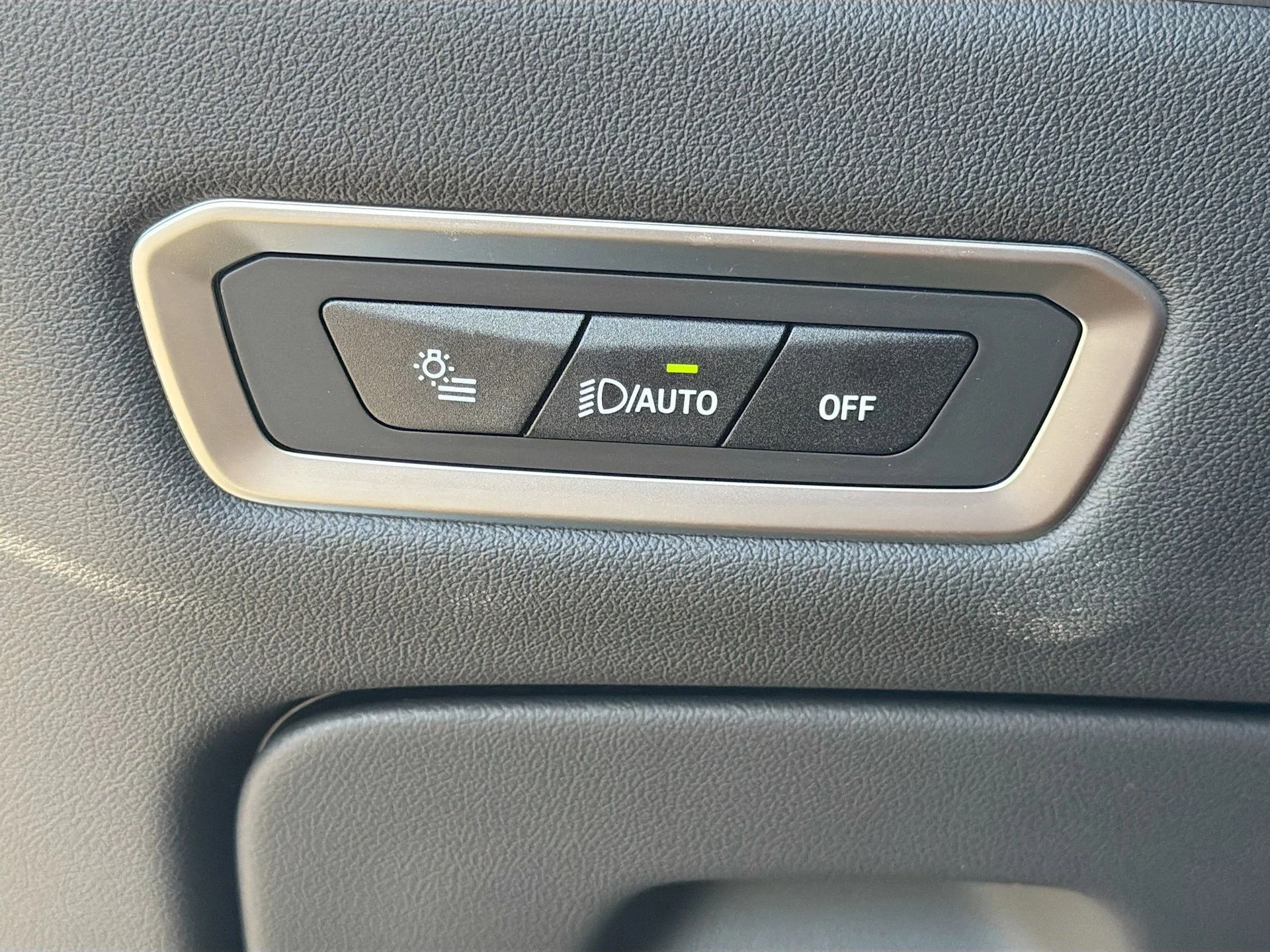 New 2027 Brooklyn Grey Metallic BMW xDrive40i image 36