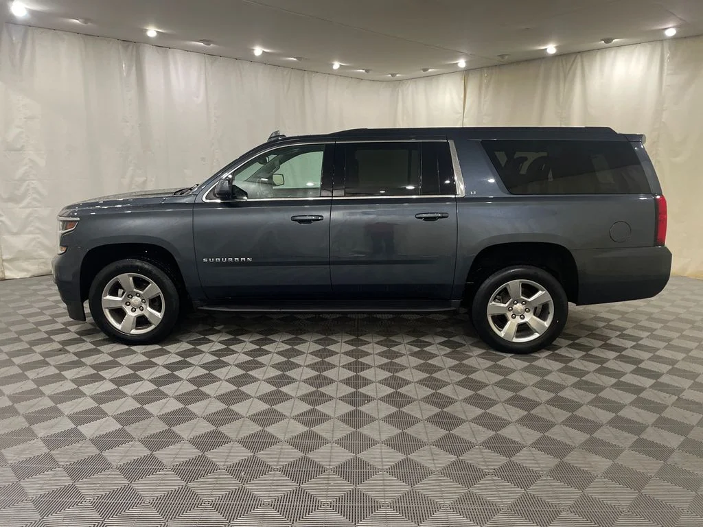 Used 2020 Shadow Gray Metallic Chevrolet LT image 11