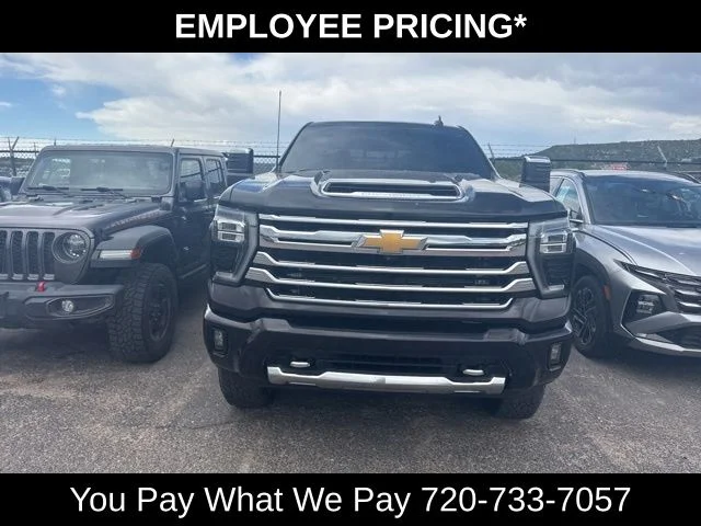 Used 2024 Black Chevrolet High Country image 2