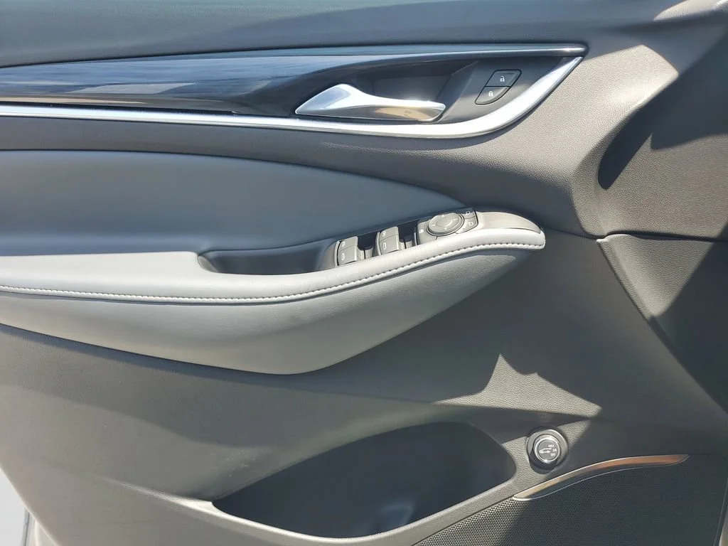 Used 2023 Moonstone Gray Metallic Buick Essence image 23