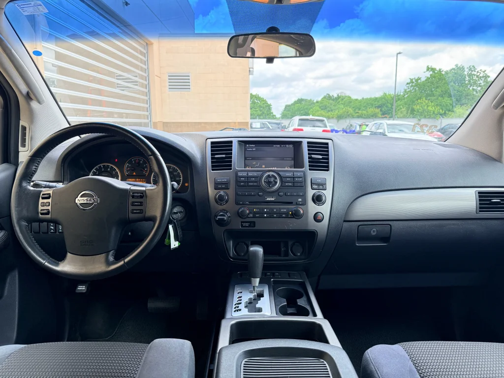 Used 2010 Smoke Nissan SE image 14