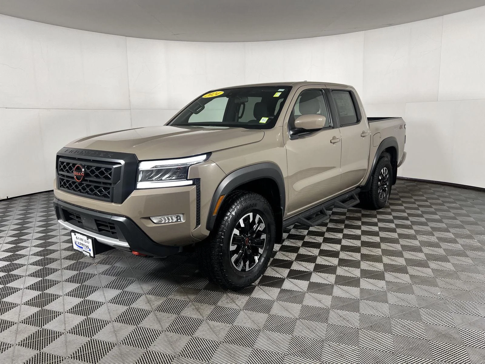 Used 2024 Tn Nissan PRO-4X image 16