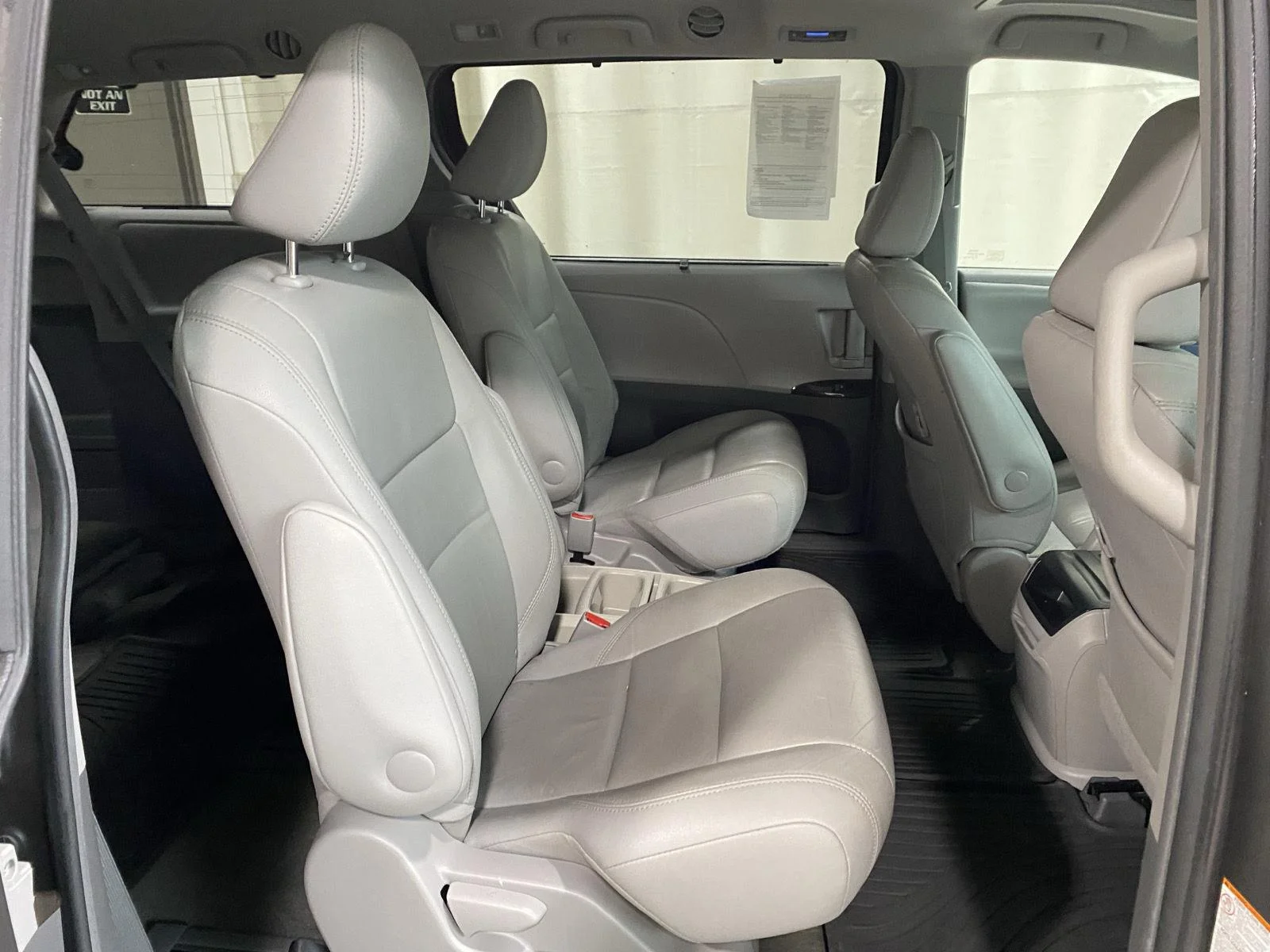 Used 2017 Predawn Gray Mica Toyota XLE image 14