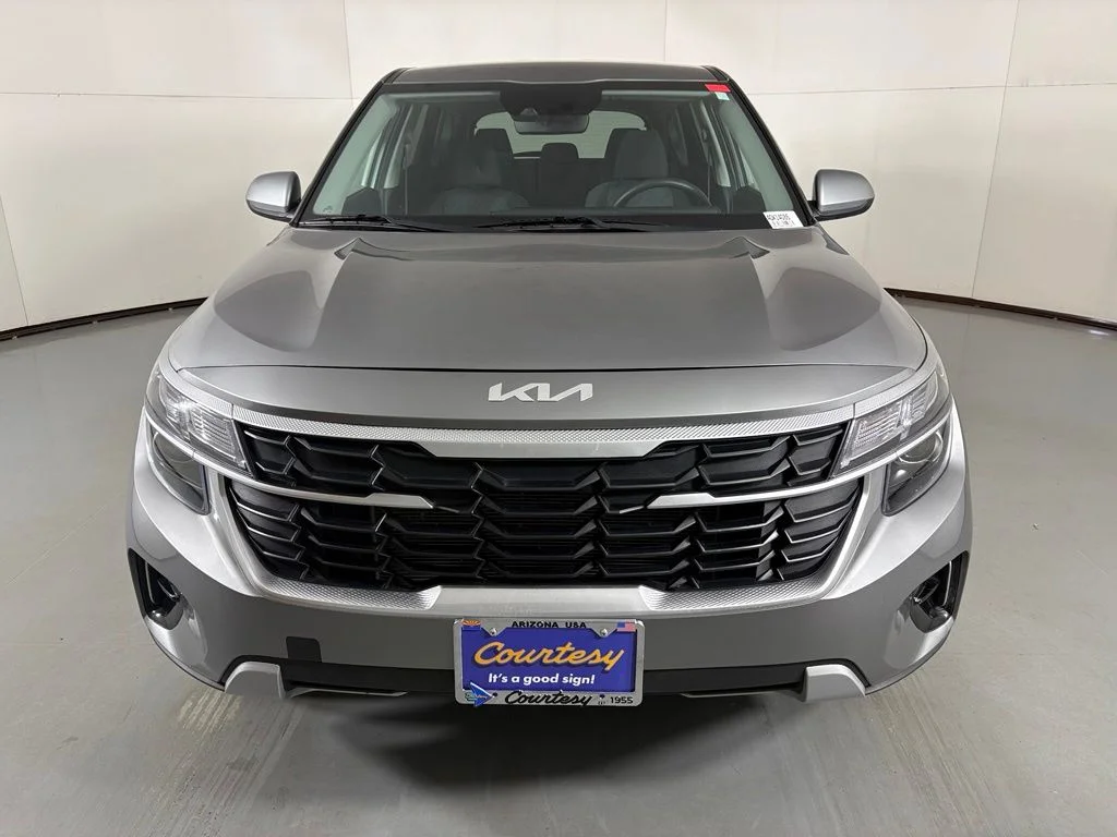 Used 2026 Gray Kia LX image 3