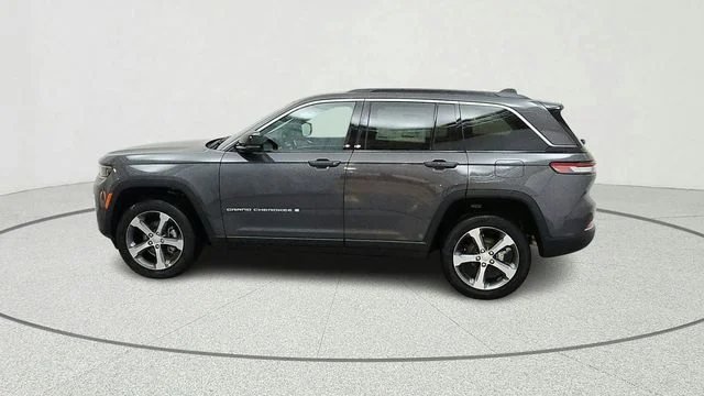 New 2026 Baltic Gray Metallic Clearcoat Jeep Limited image 5